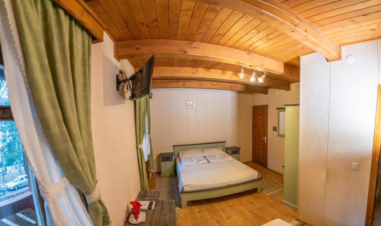 Pensiunea Vanatorul BaileTusnad Exterior foto